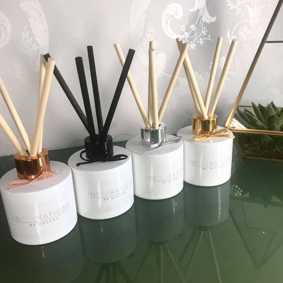 Custom reed diffuser white bottle with black opium fragrance